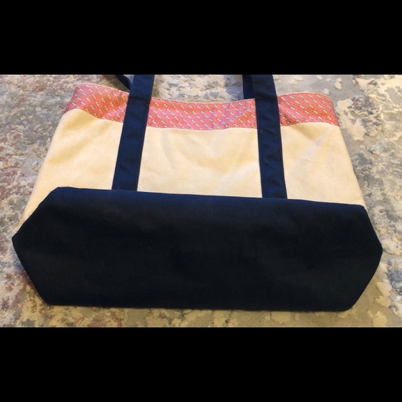 🐳 Vineyard Vines Classic Tote - Picture 2 of 14